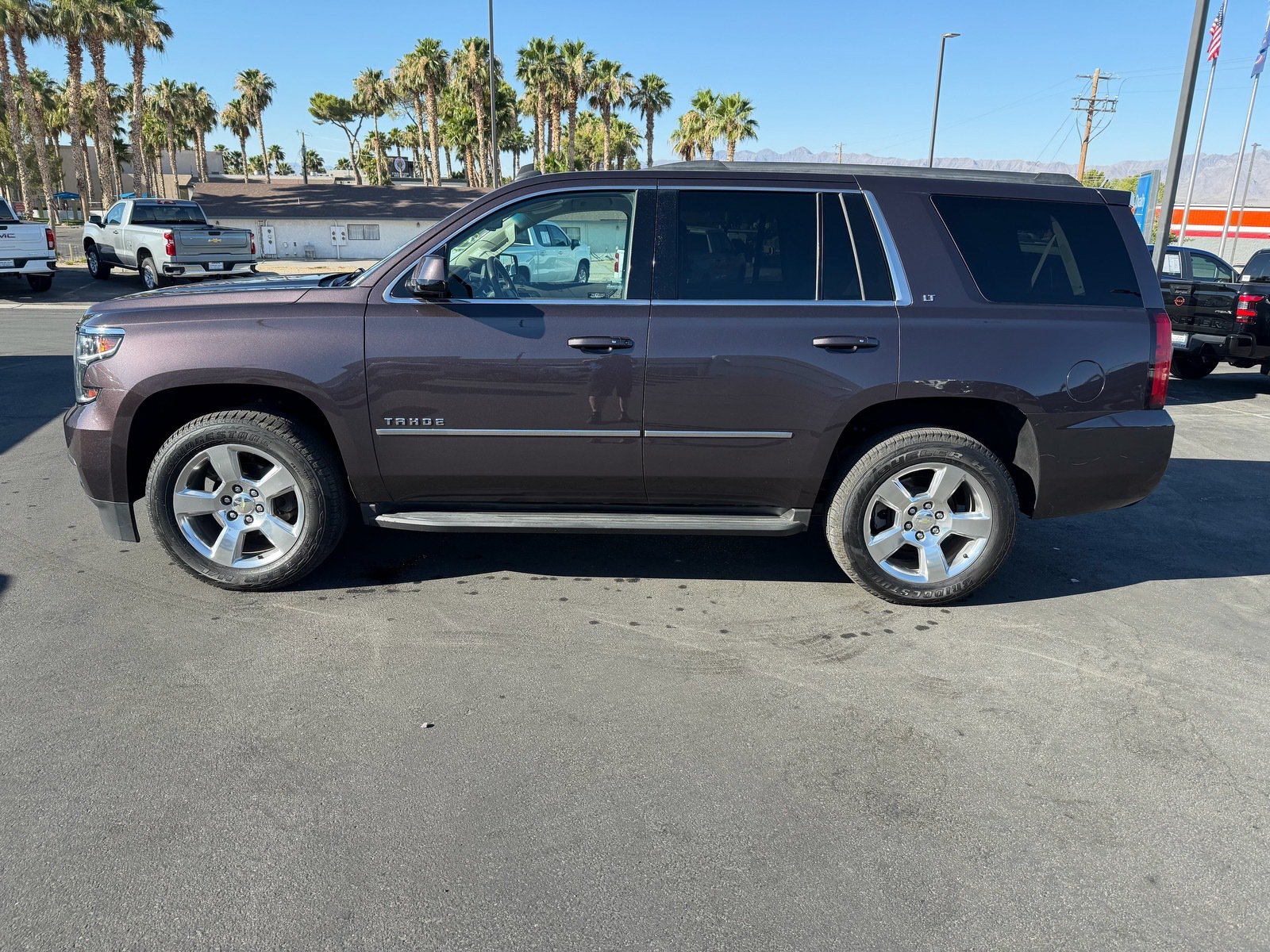 Used 2015 Chevrolet Tahoe LT w/ Luxury Package AWD/4WD image 6
