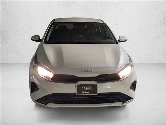 Used 2022 Kia Forte LXS image 2
