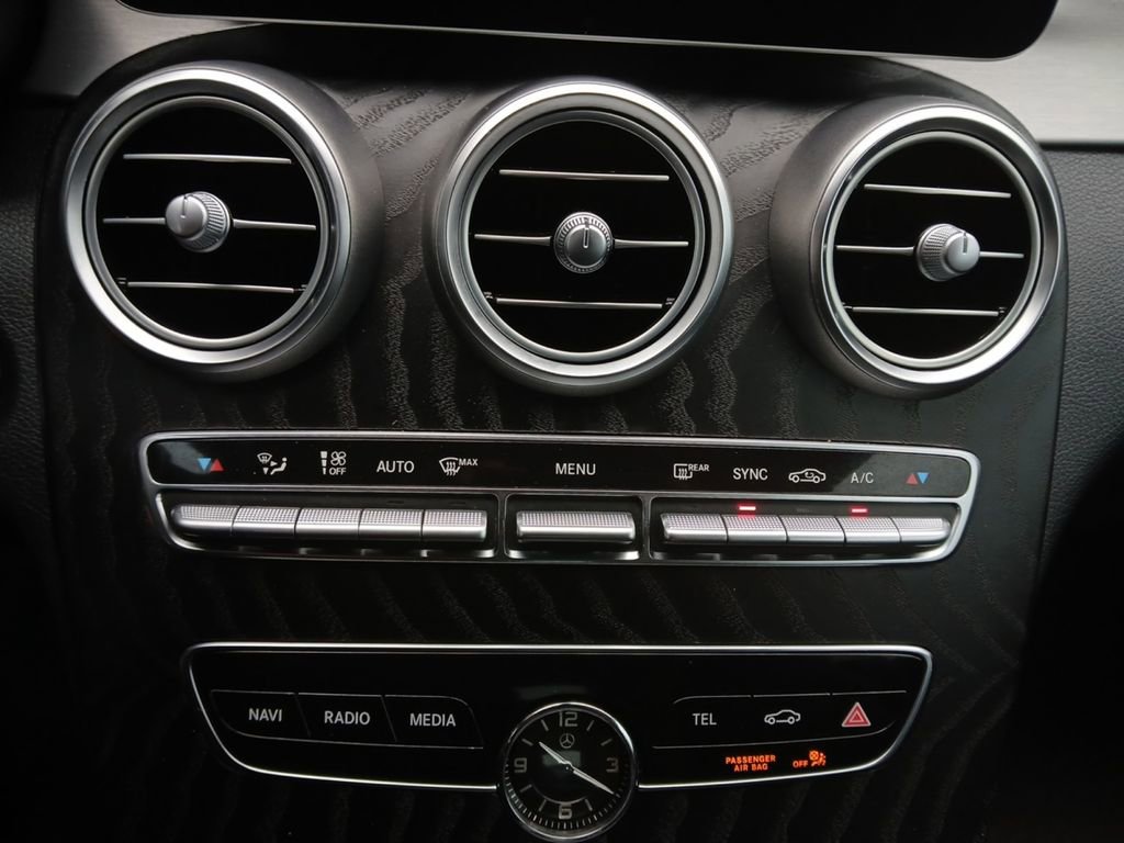 Used 2019 Mercedes-Benz C 300 Cabriolet image 4