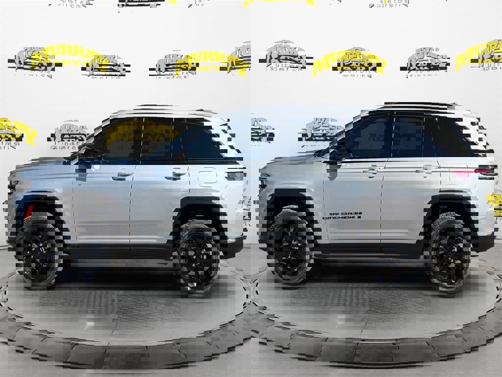 New 2025 Jeep Grand Cherokee Limited w/ Luxury Tech Group II image 2