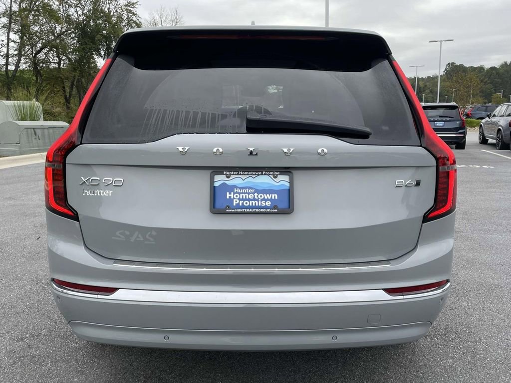 New 2026 Volvo XC90 B6 Plus w/ Protection Package Premier image 28