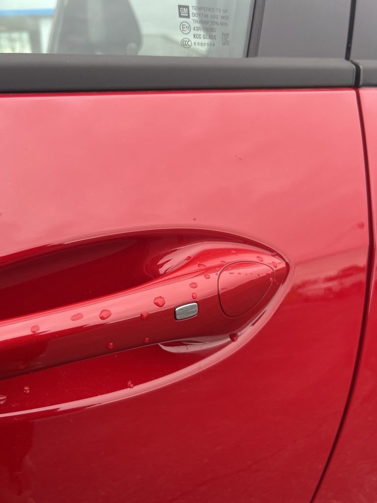 New 2026 Chevrolet Trax RS w/ Sunroof Package FWD image 25