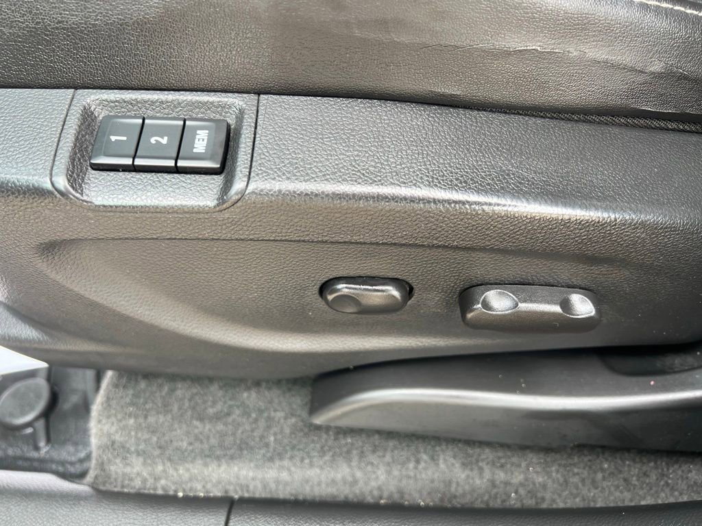 Used 2015 Buick Encore Leather FWD image 30