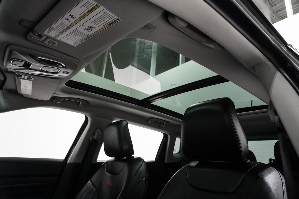 Used 2022 Jeep Compass Trailhawk w/ Sun and Sound Group image 14