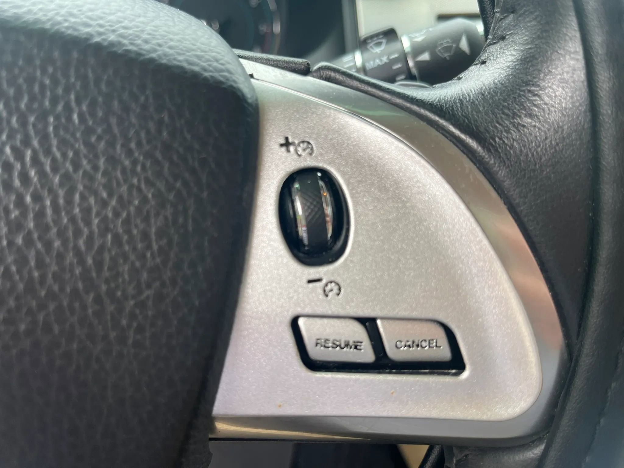 Used 2015 Jaguar XF Premium RWD image 19