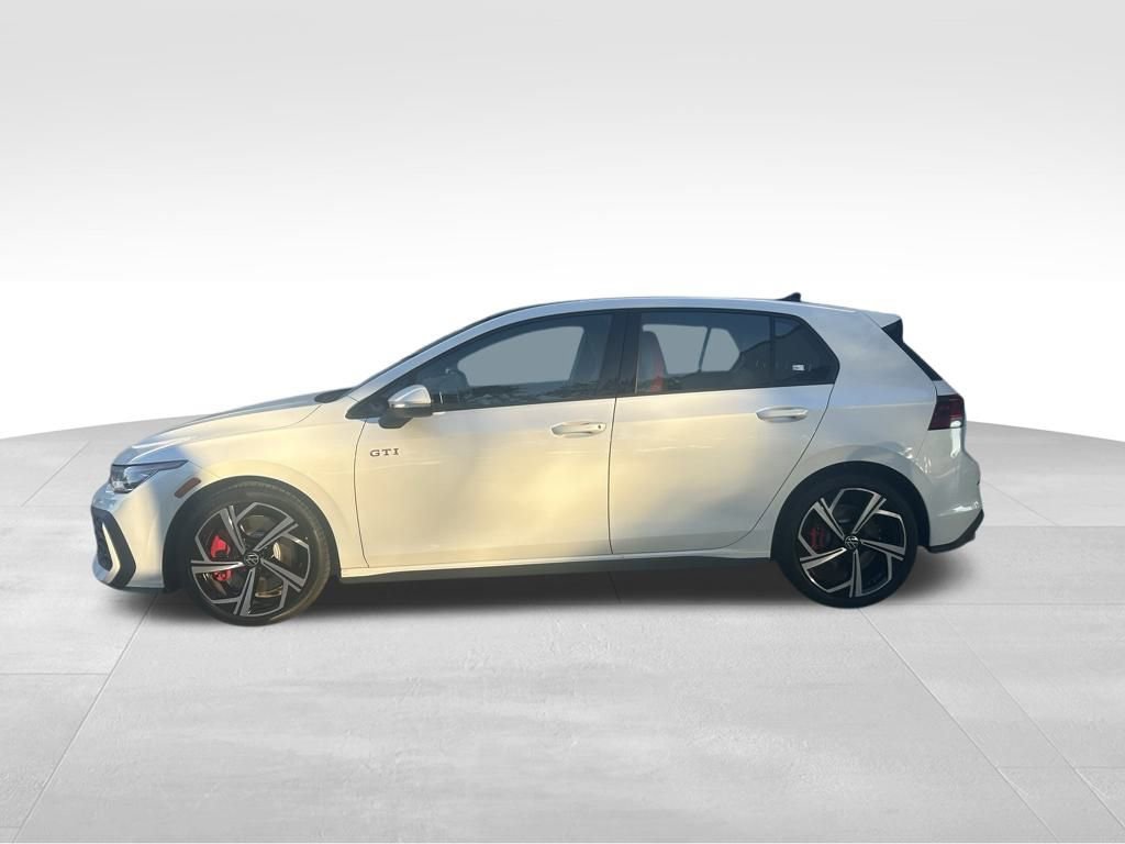 New 2026 Volkswagen GTI SE image 2