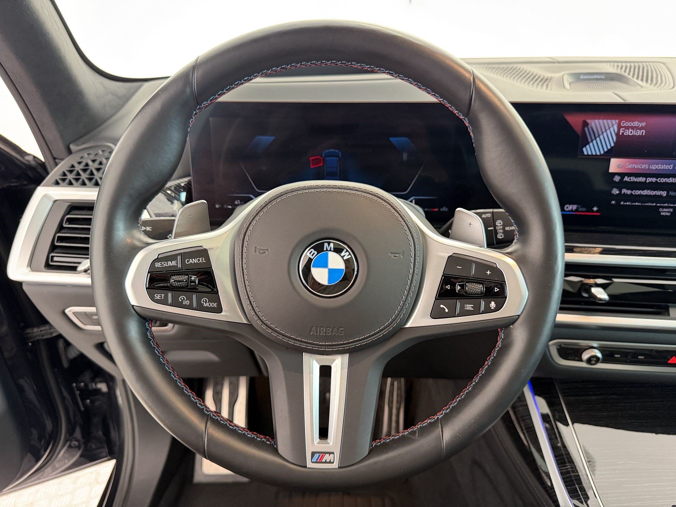 Certified 2023 BMW X7 M60i w/ Executive Package AWD/4WD image 11