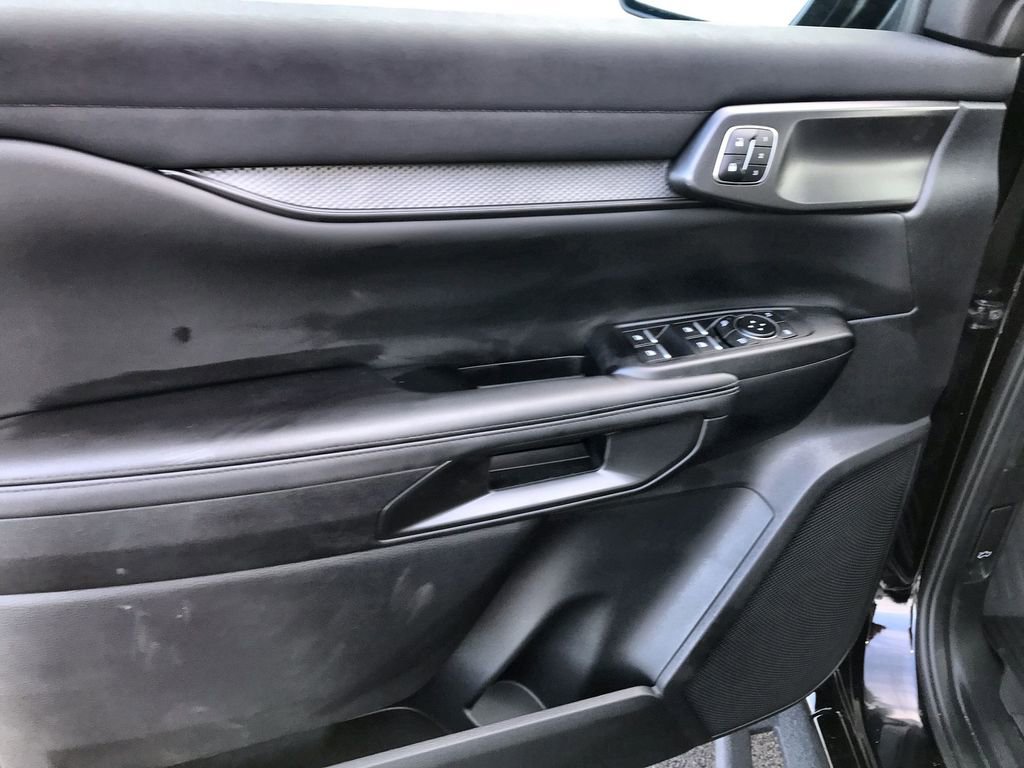 New 2025 Ford Ranger Raptor image 13