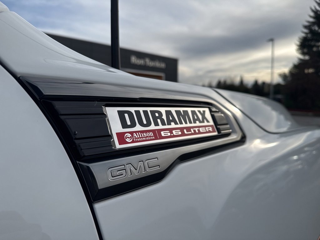 Used 2022 GMC Sierra 2500 AT4 image 9