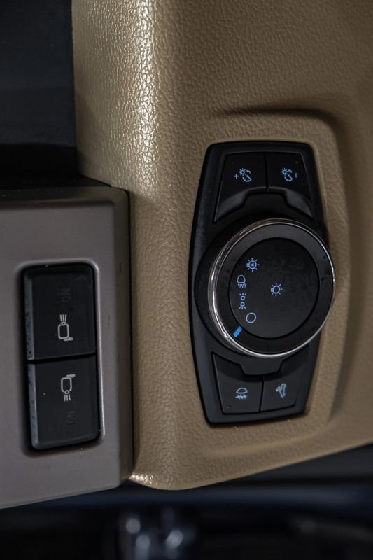 Used 2020 Ford F250 Lariat w/ Lariat Ultimate Package image 30