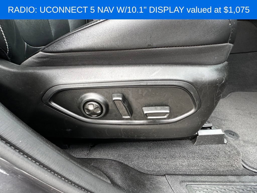 Used 2022 Jeep Grand Cherokee L Limited AWD/4WD image 13