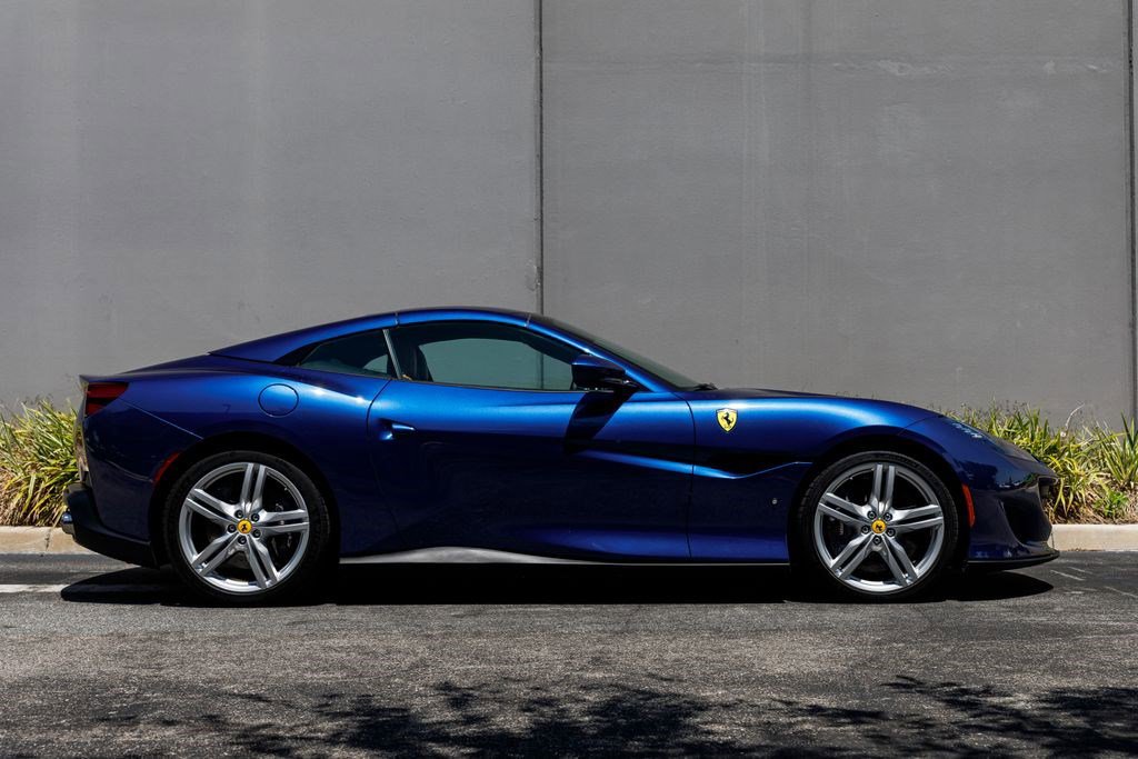 Used 2019 Ferrari Portofino RWD image 6