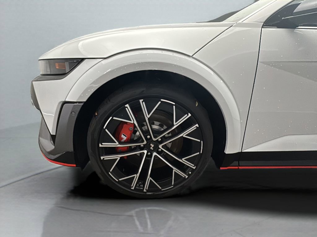 New 2025 Hyundai Ioniq 5 N image 3