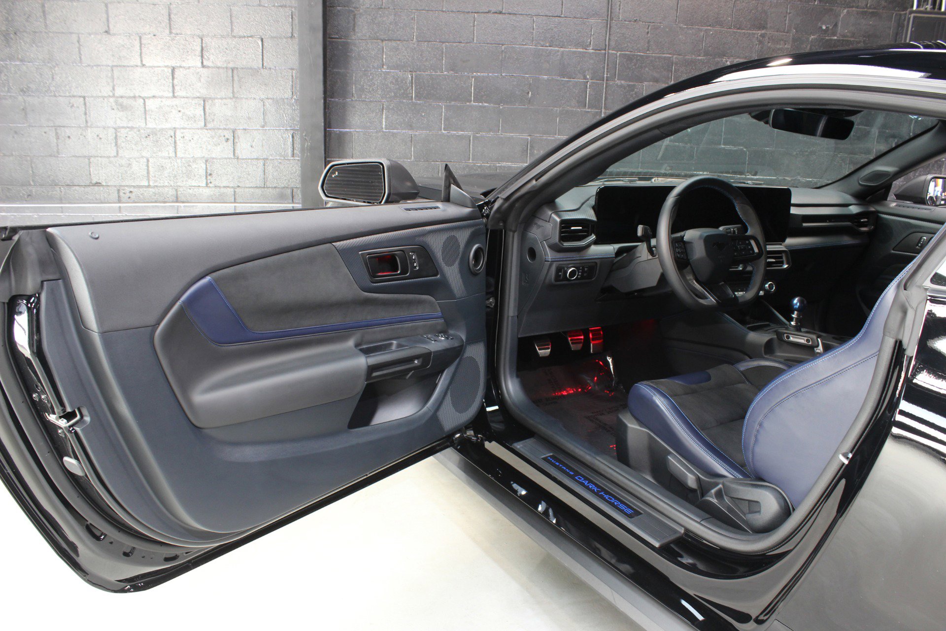 Used 2024 Ford Mustang Dark Horse w/ Dark Horse Handlin Package image 29