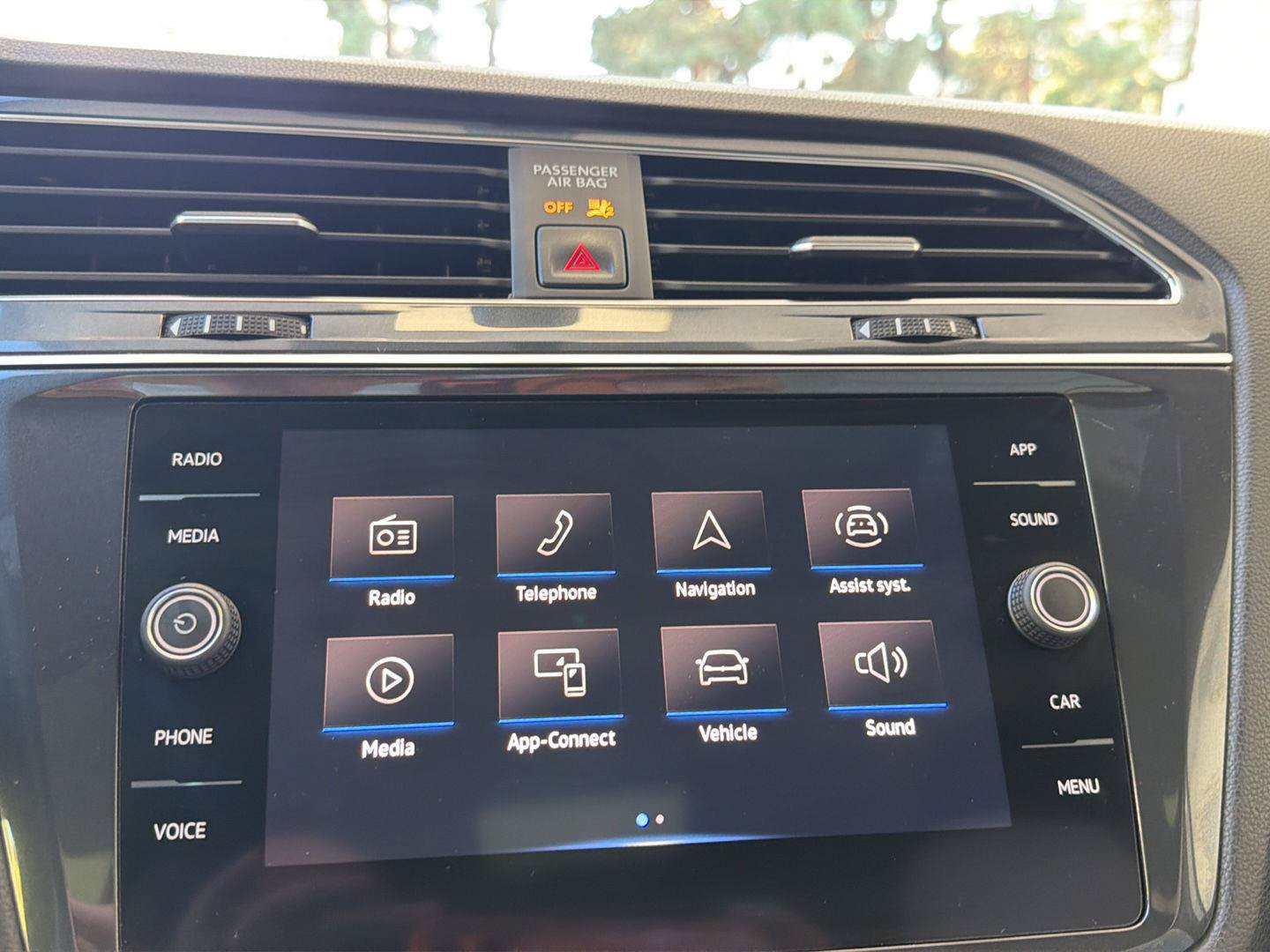 Certified 2021 Volkswagen Tiguan SE R-Line FWD image 21