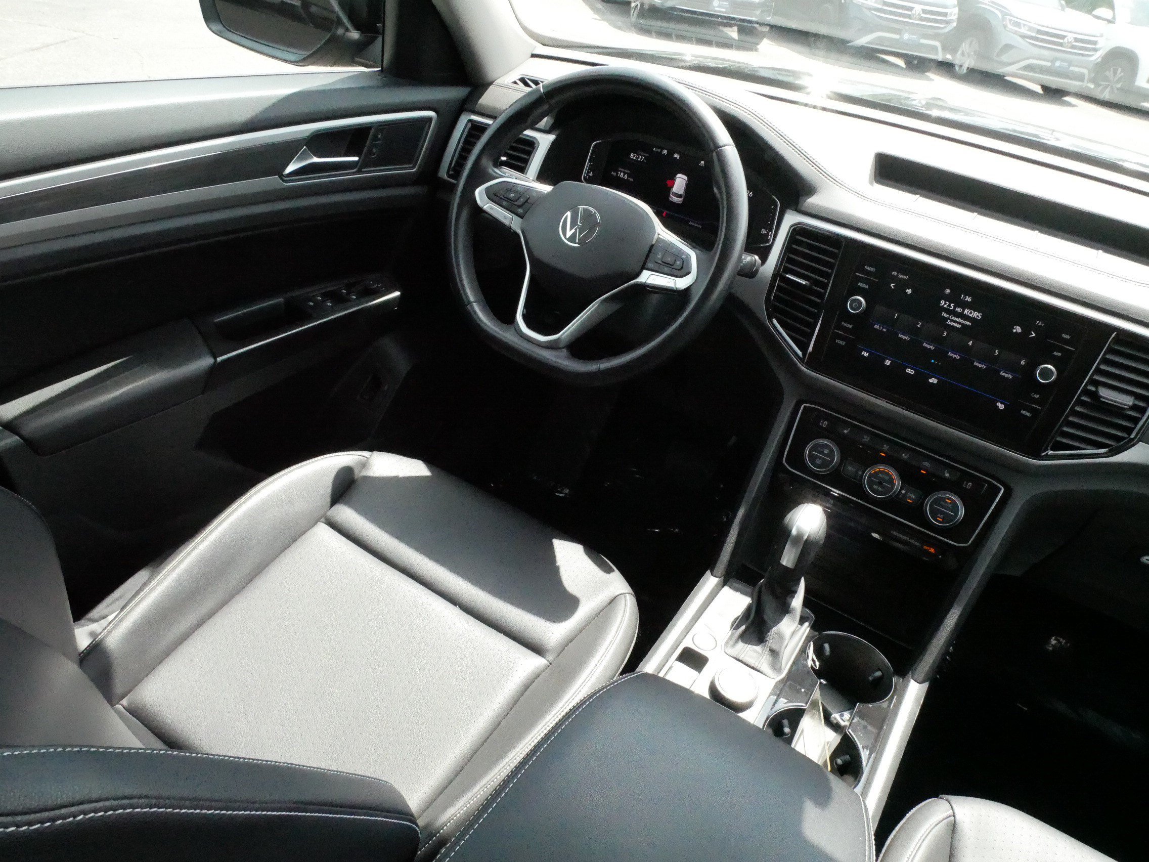 Used 2021 Volkswagen Atlas SEL AWD/4WD image 9