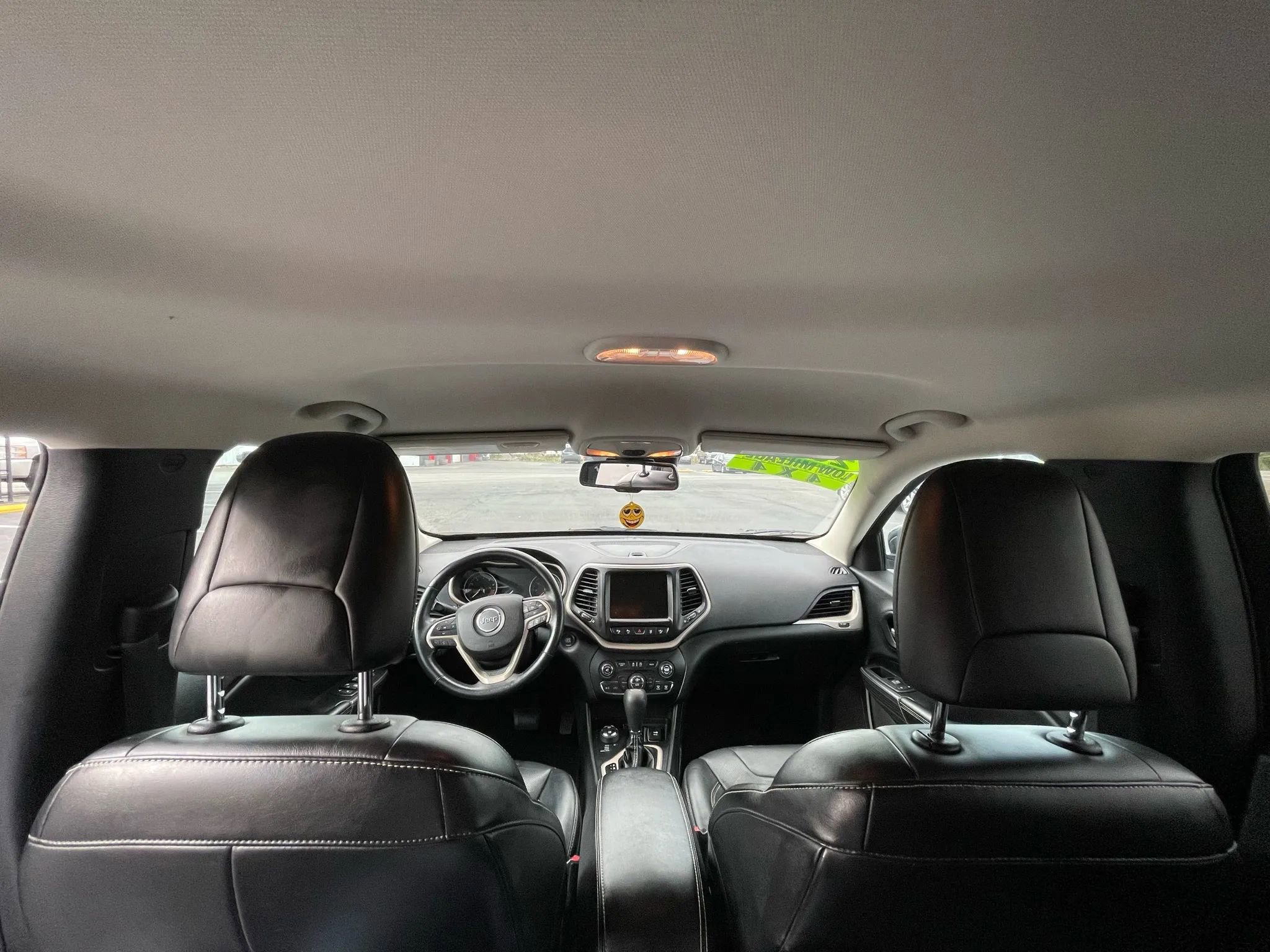 Used 2015 Jeep Cherokee Limited w/ Luxury Group image 29