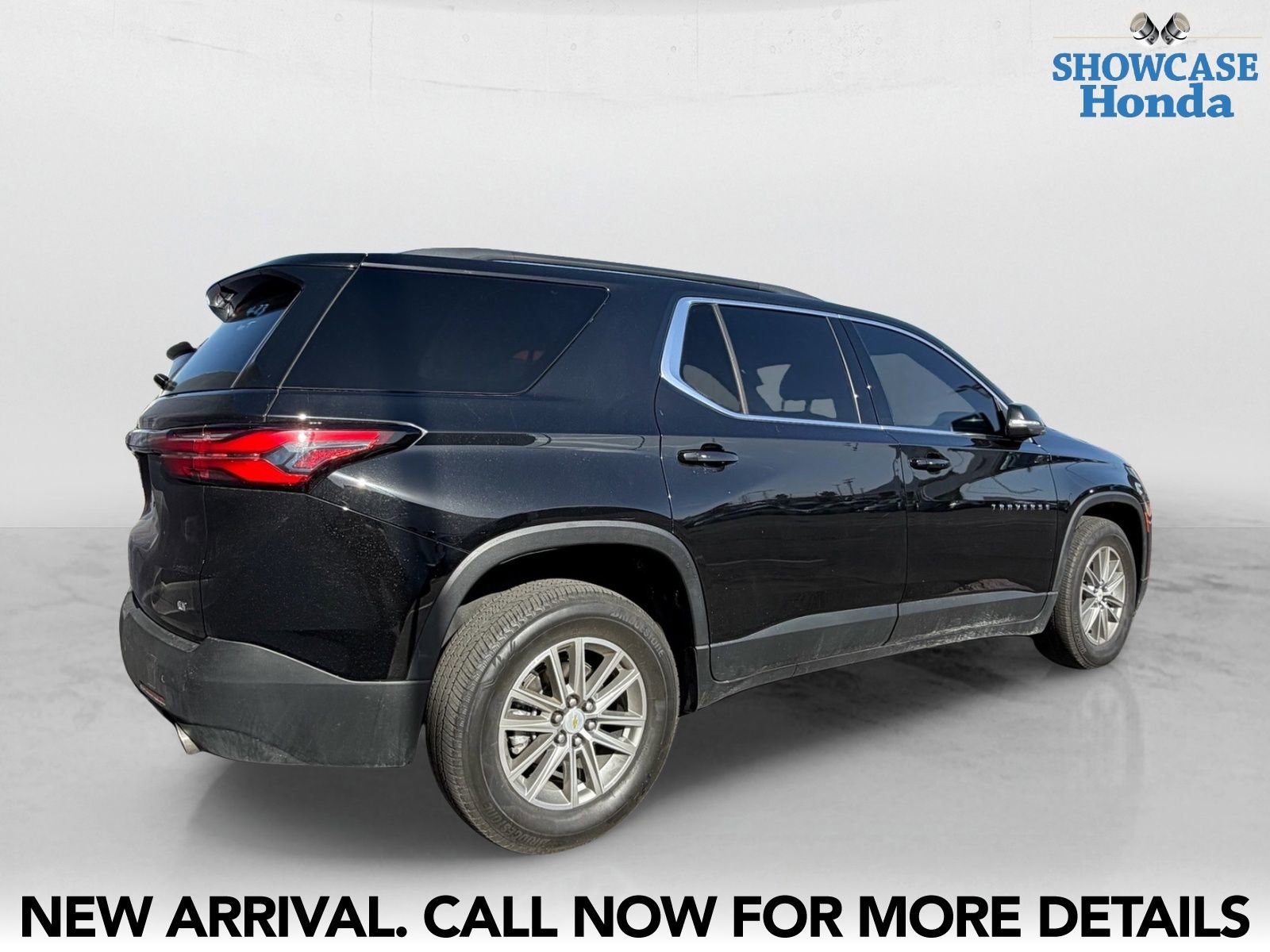 Used 2022 Chevrolet Traverse LT FWD image 5