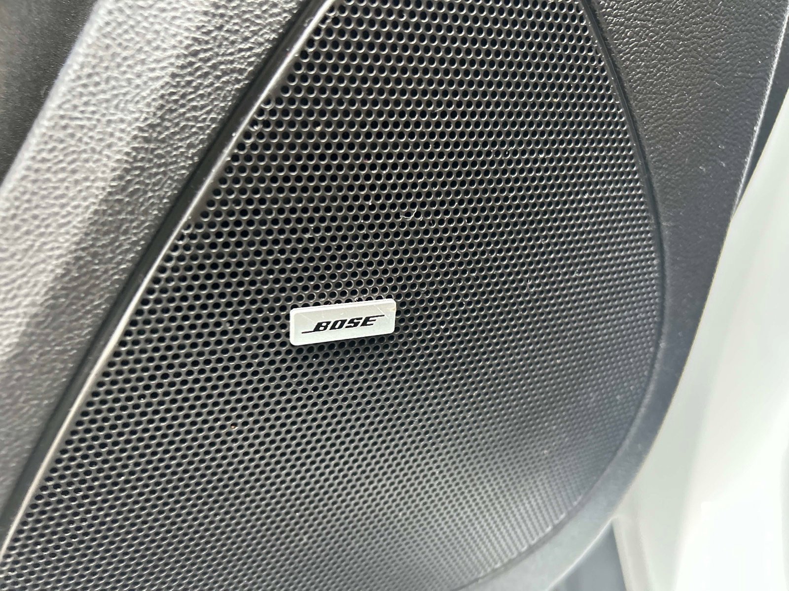 Used 2012 Chevrolet Volt Premium w/ Premium Trim Package image 19