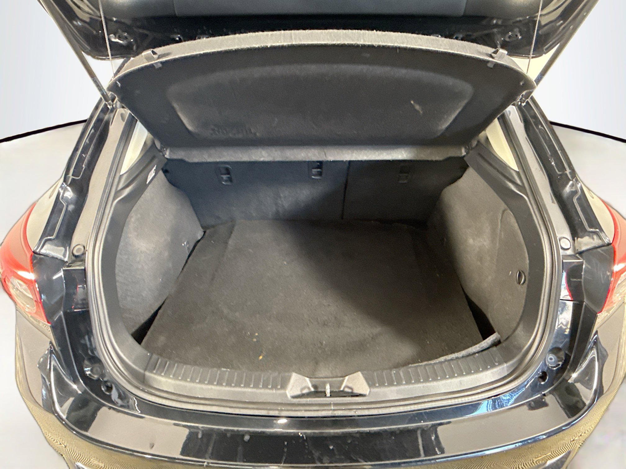 Used 2018 MAZDA MAZDA3 Grand Touring w/ Premium Equipment Package image 34