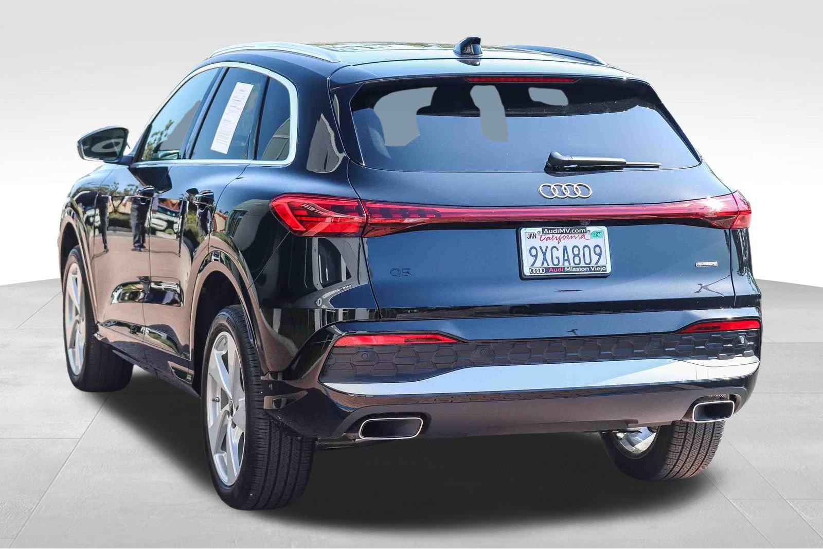 Certified 2025 Audi Q5 Premium w/ Premium Plus AWD/4WD image 5