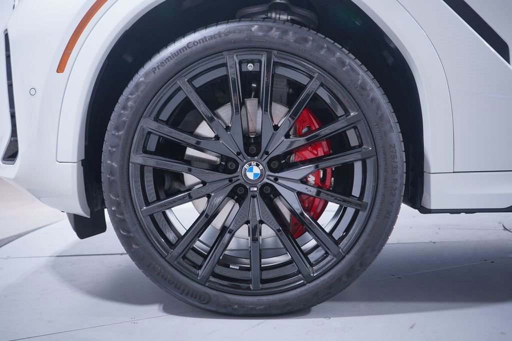 Used 2026 BMW X6 xDrive40i w/ Premium Package AWD/4WD image 2