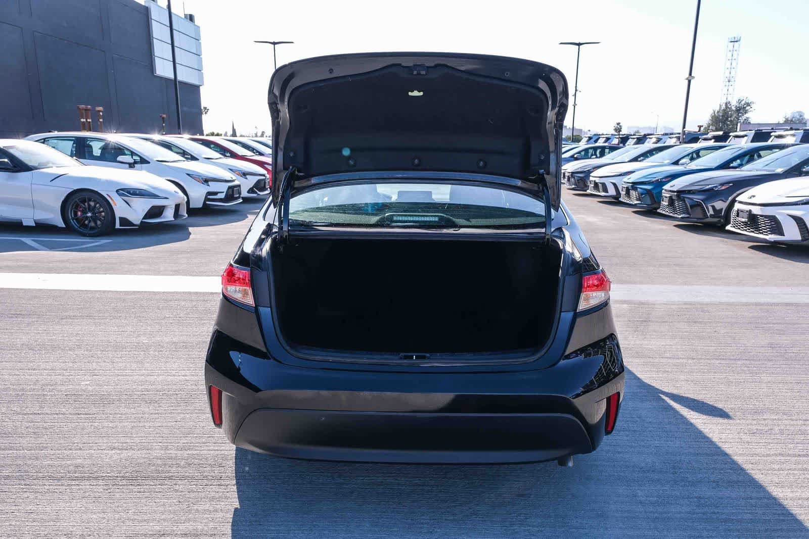 Used 2023 Toyota Corolla LE FWD image 27