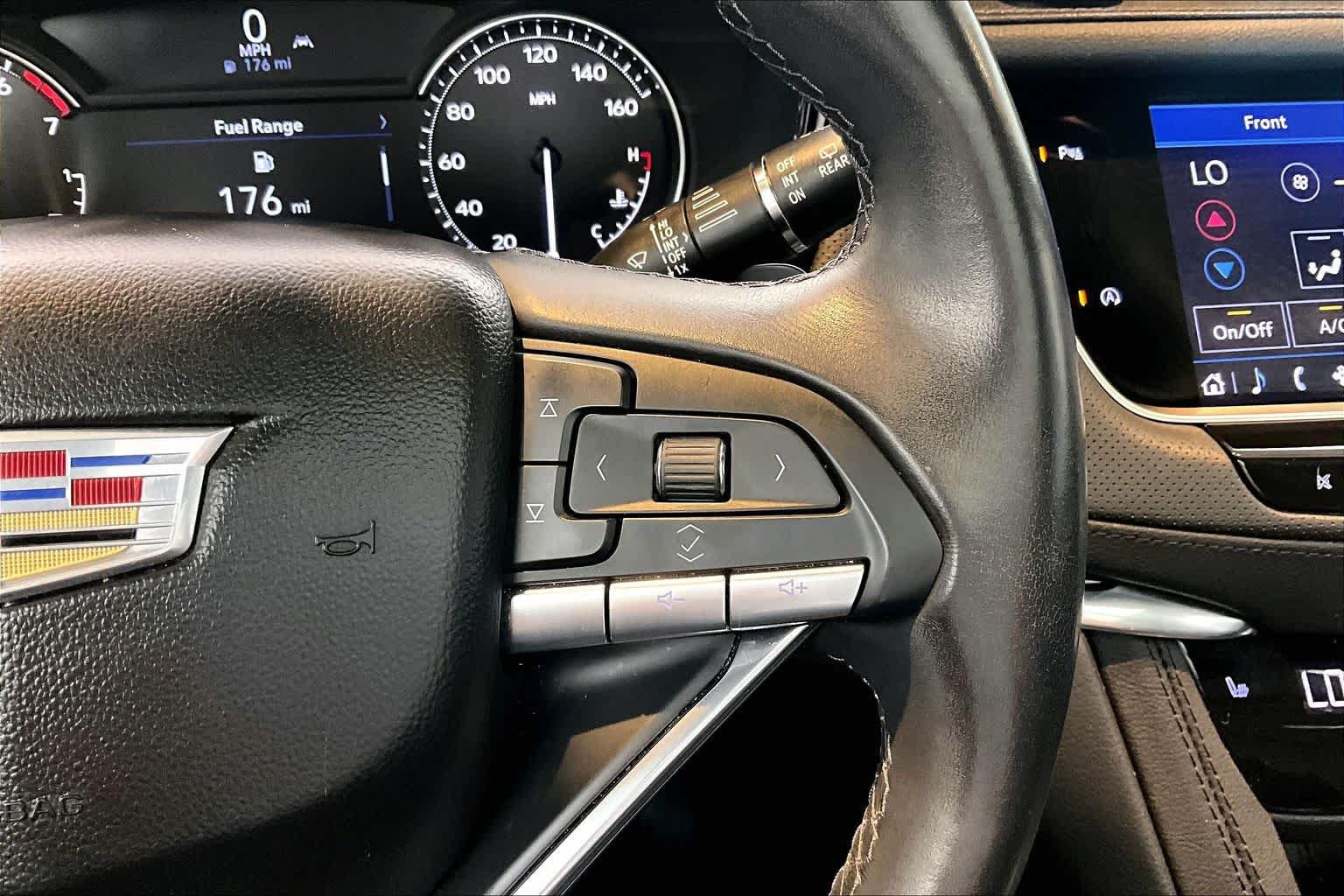 Used 2023 Cadillac XT6 Luxury FWD image 25