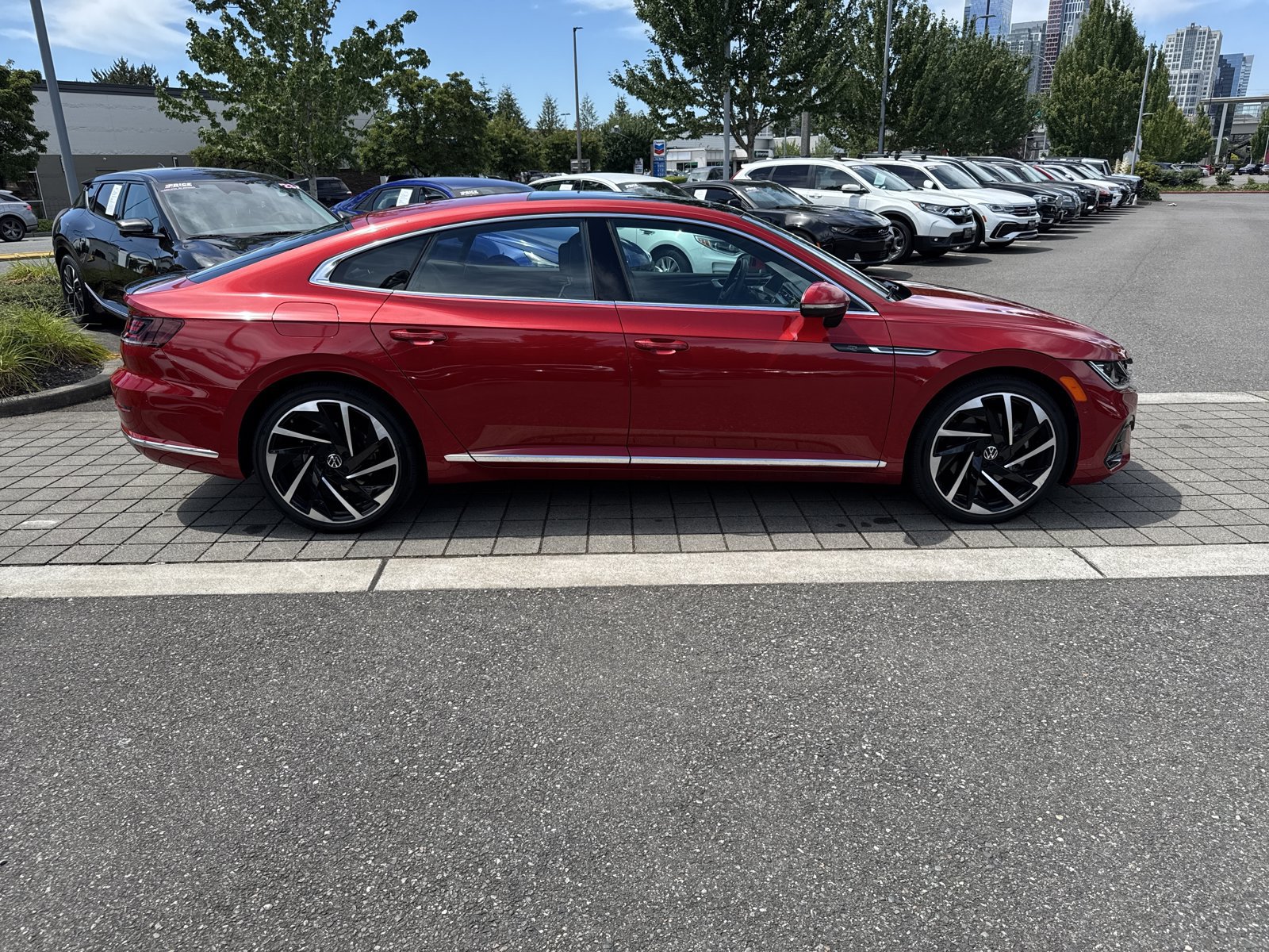 Used 2023 Volkswagen Arteon SEL Premium AWD/4WD image 4