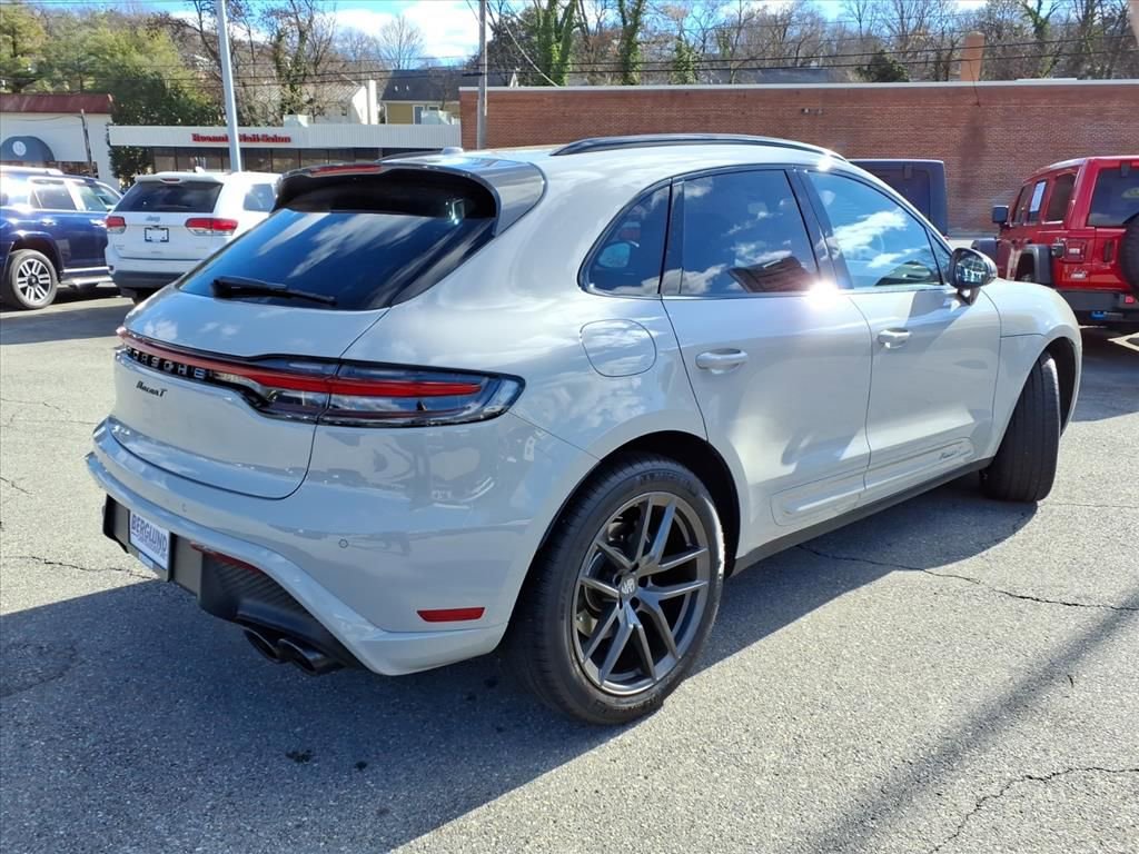 Used 2023 Porsche Macan Turbo image 4