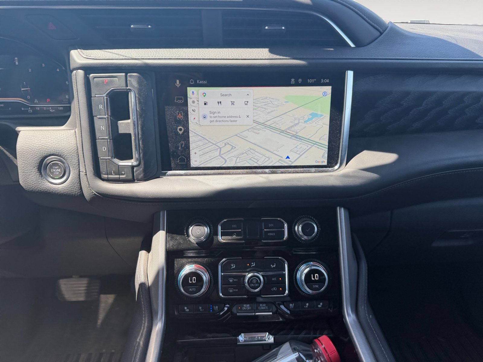 Used 2024 GMC Yukon XL Denali RWD image 11