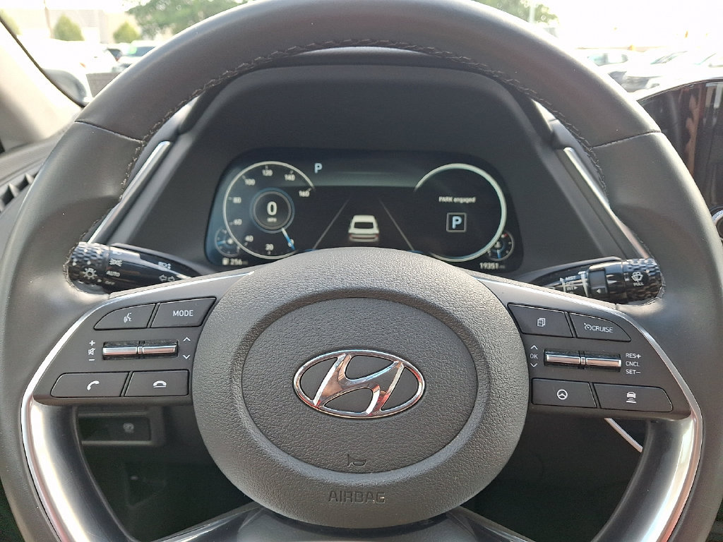 Used 2020 Hyundai Sonata SEL w/ Convenience Package FWD image 18