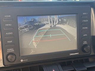 Used 2021 Toyota RAV4 XLE w/ Convenience Package image 10