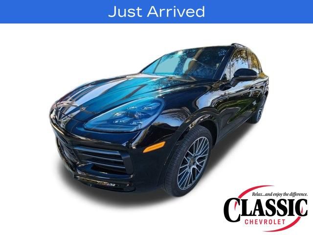 Used 2022 Porsche Cayenne Platinum Edition image 4