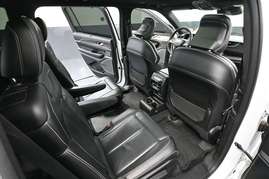 Used 2021 Jeep Grand Cherokee L Overland w/ Advanced Protech Group III image 55