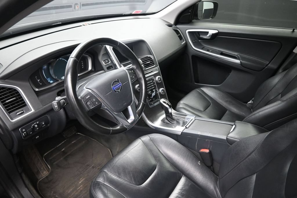 Used 2015 Volvo XC60 T5 AWD/4WD image 13