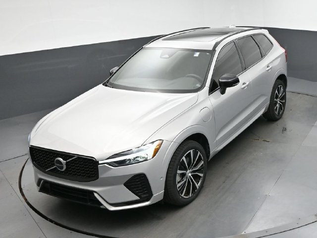 Used 2023 Volvo XC60 T8 Plus w/ Protection Package Premier AWD/4WD image 44