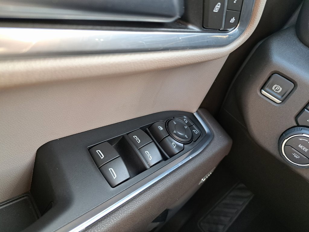 Used 2025 Chevrolet Silverado 1500 LTZ w/ LTZ Premium Package image 25