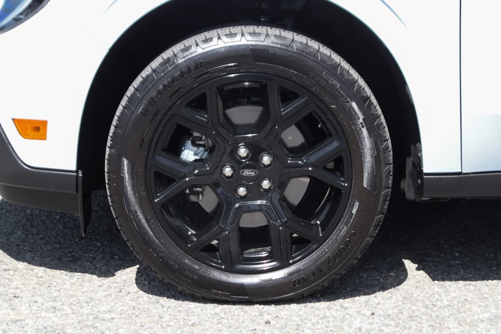 Used 2025 Ford Maverick Lariat w/ Black Appearance Package AWD/4WD image 42