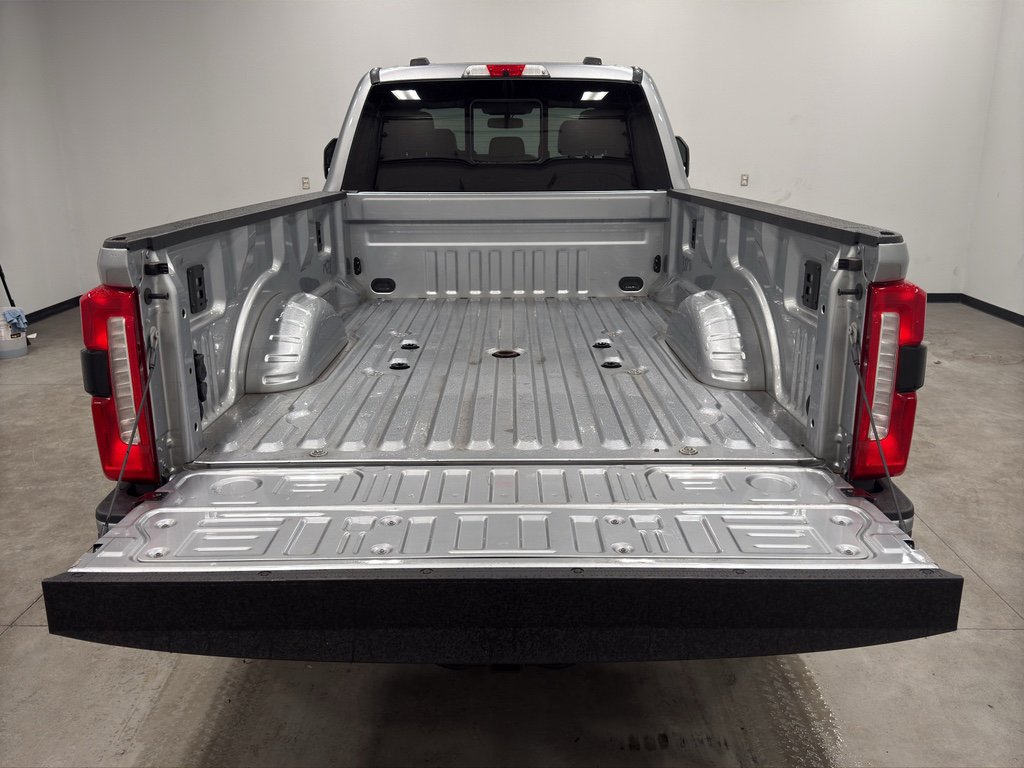 Used 2024 Ford F350 Lariat w/ Sport Appearance Package image 8