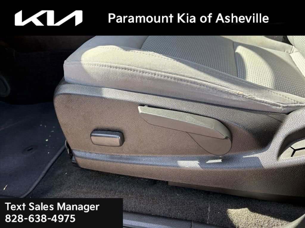 Used 2017 Chevrolet Colorado LT image 15