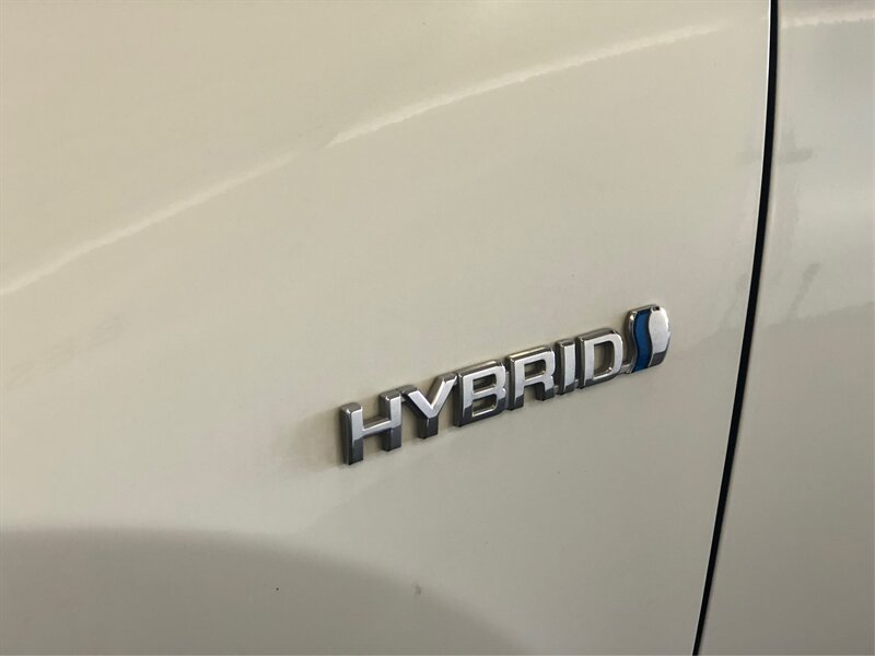 Used 2015 Toyota Prius C Three FWD image 19