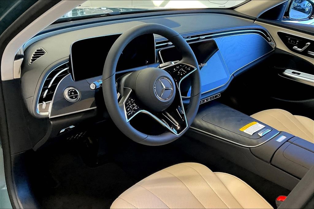 New 2026 Mercedes-Benz E 450 4MATIC Sedan image 4