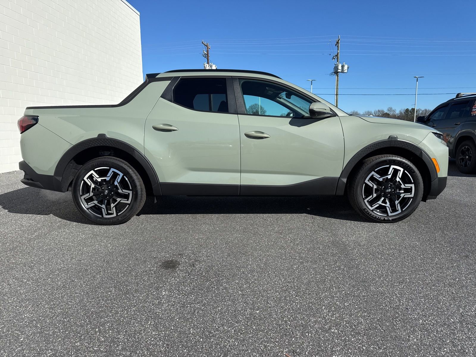 Used 2025 Hyundai Santa Cruz Limited image 8