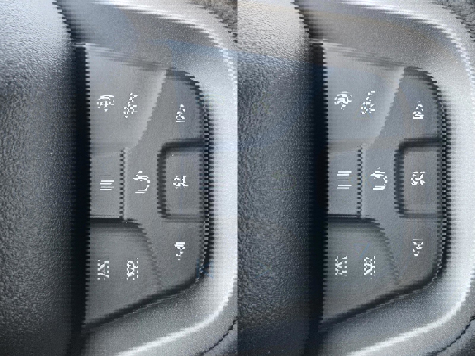 New 2025 Ford Bronco Outer Banks image 9