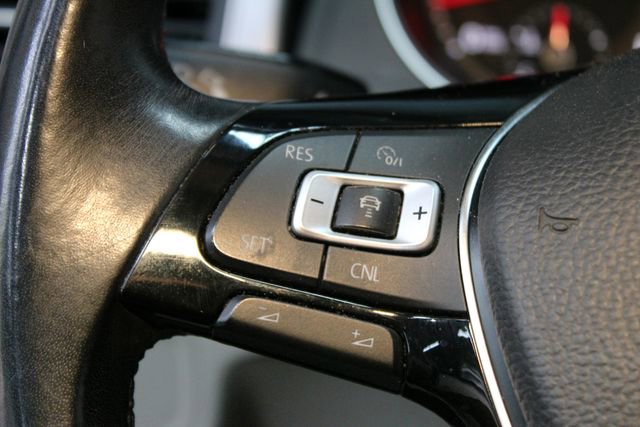 Used 2018 Volkswagen Atlas SE FWD image 24