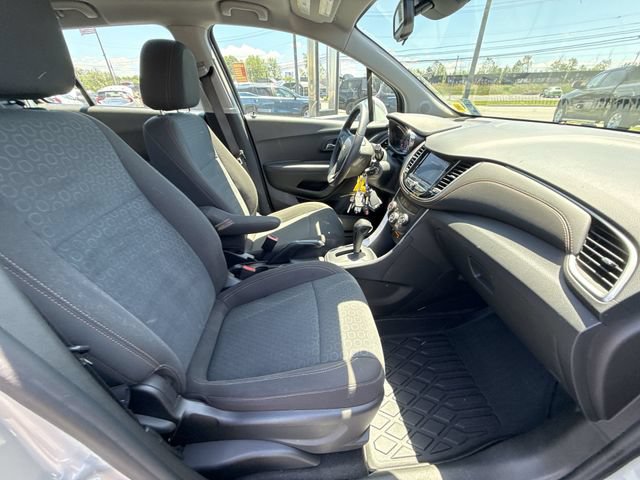Certified 2020 Chevrolet Trax LS FWD image 24
