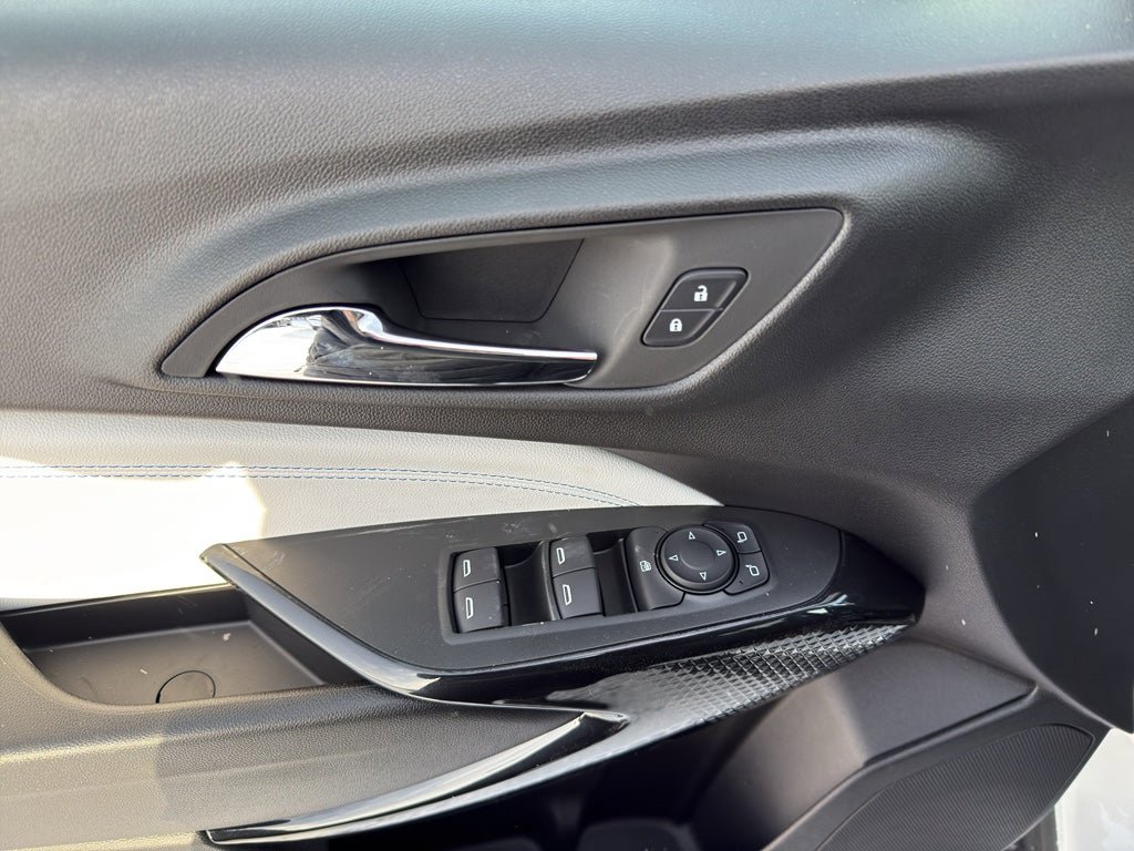 New 2026 Chevrolet Trax LT w/ Driver Confidence Package FWD image 17