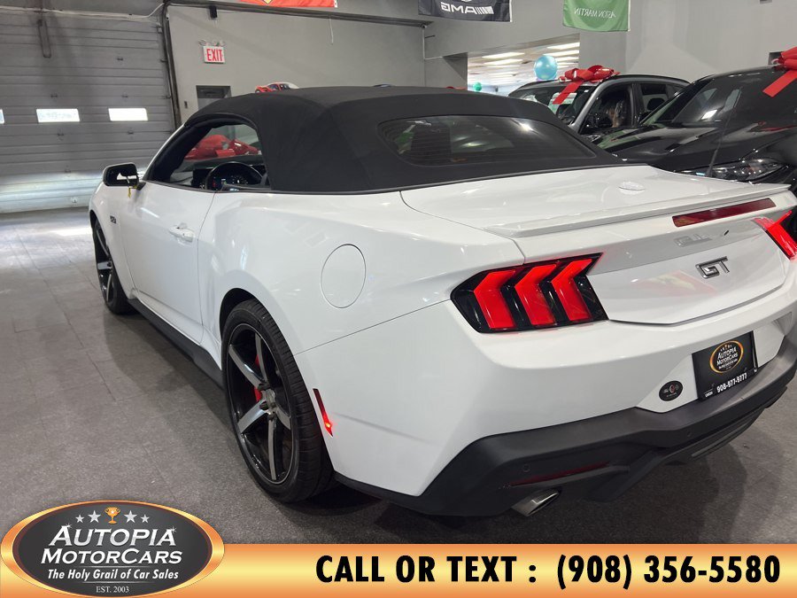 Used 2024 Ford Mustang GT Premium RWD image 38