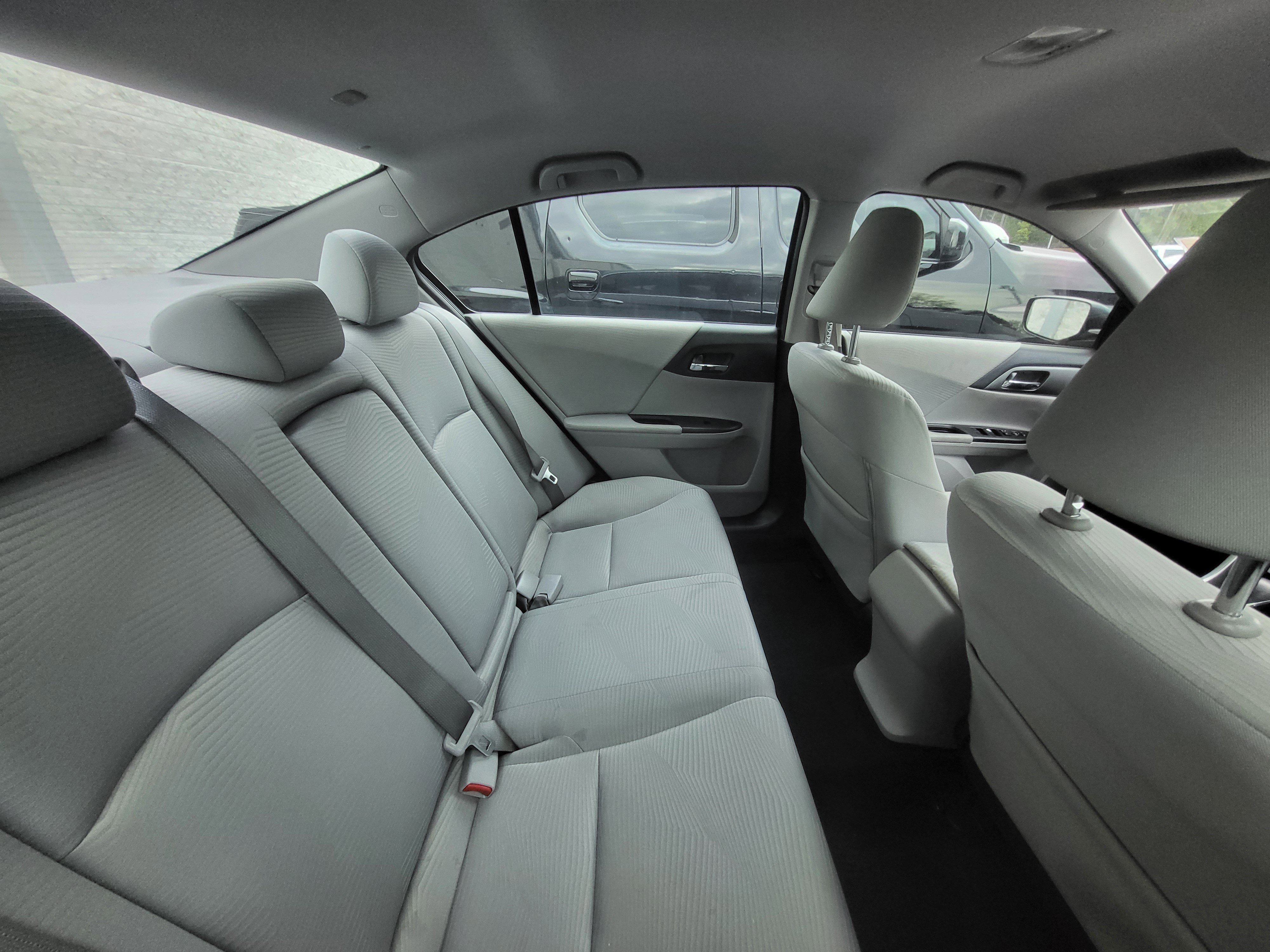 Used 2015 Honda Accord LX image 9